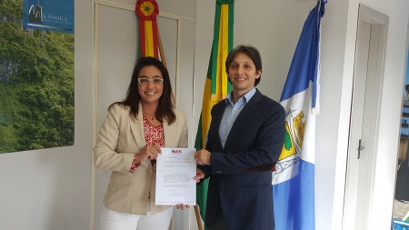 Mariana Melara Reis e Gilberto Cézar Canela.jpg