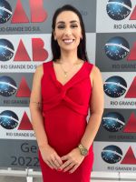 tainá.jpg