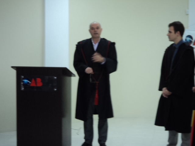 30_17790_554a688056e64