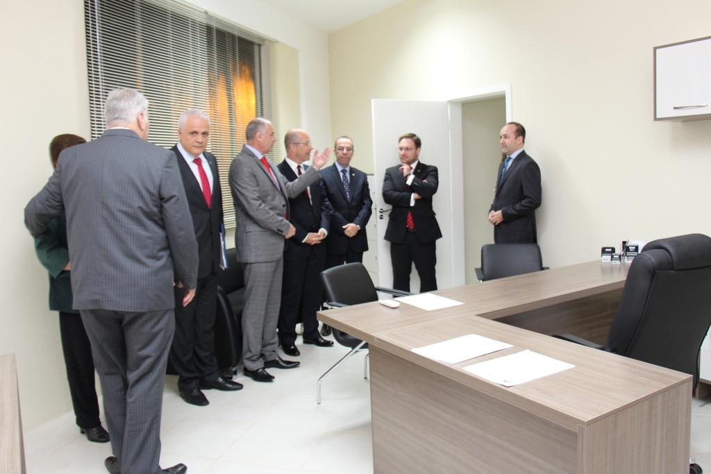 30_17848_5548663507b3f