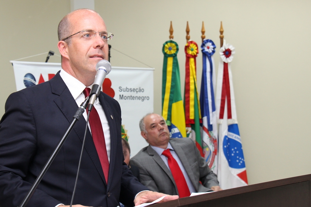 30_17848_55486640396ca