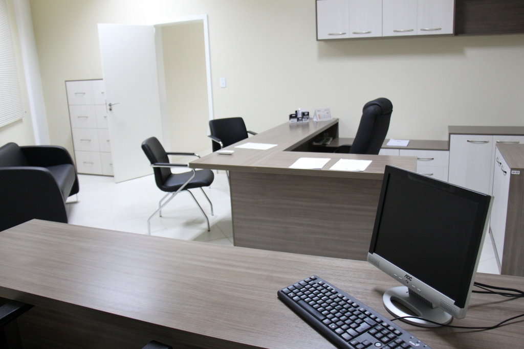 30_17848_554866516556c