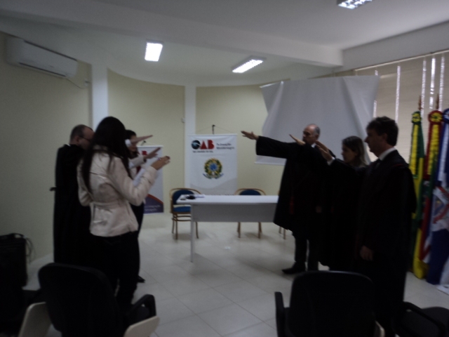 30_18305_557b02432fb84