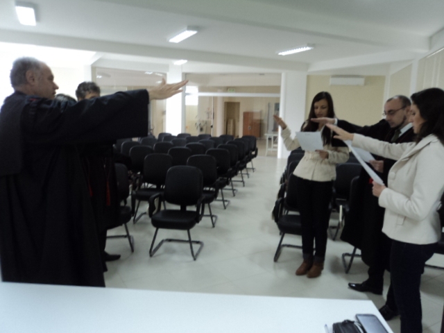 30_18305_557b02475749a