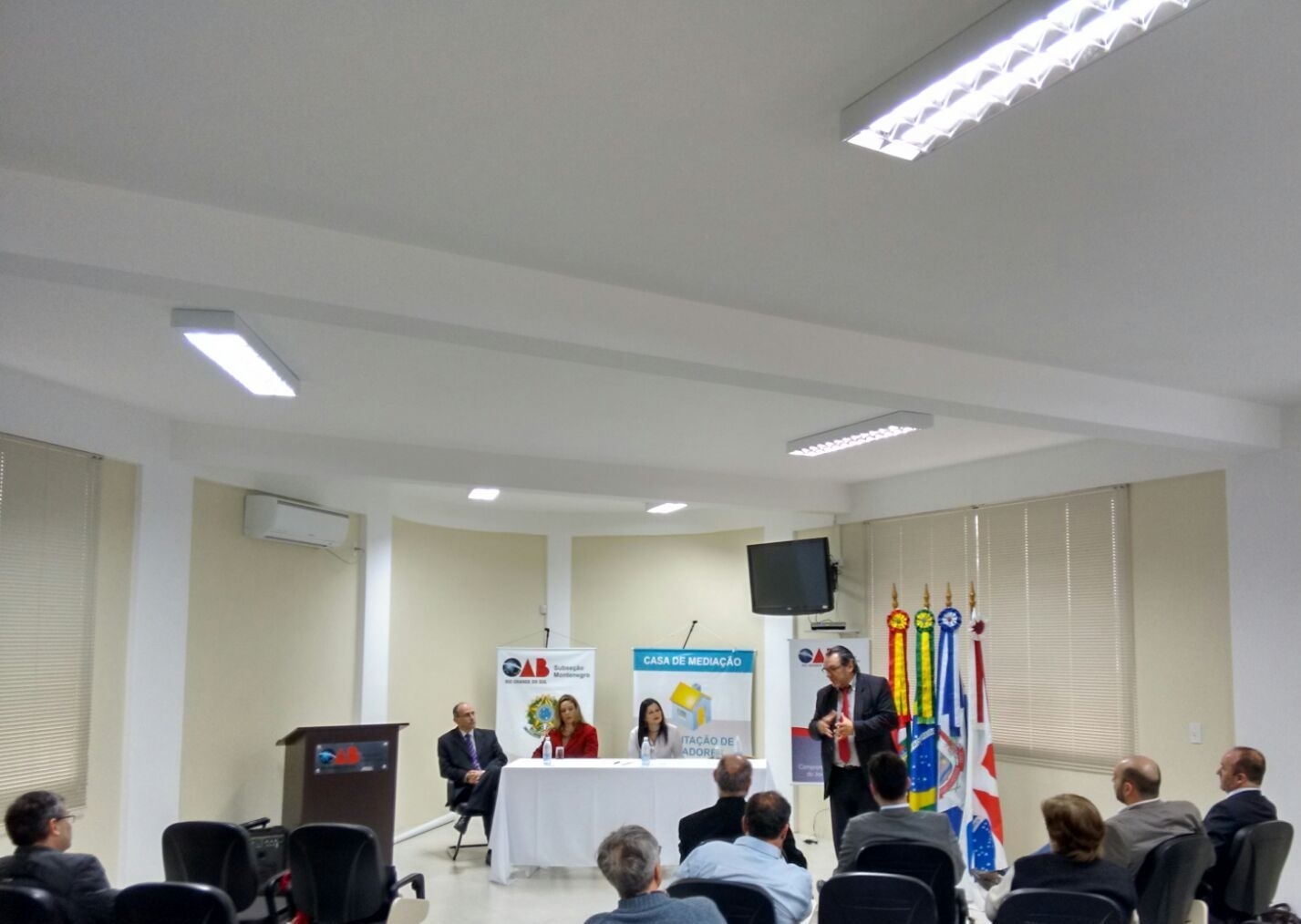 30_19689_562e2a74c3e89