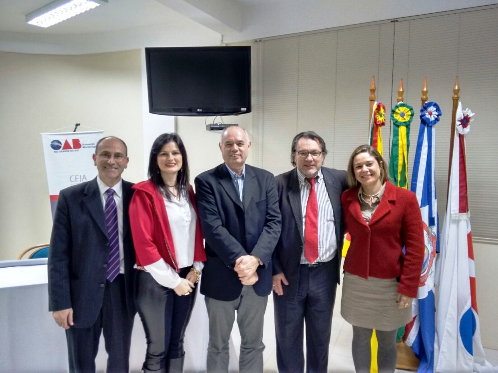 30_19689_562e2b0d6f742