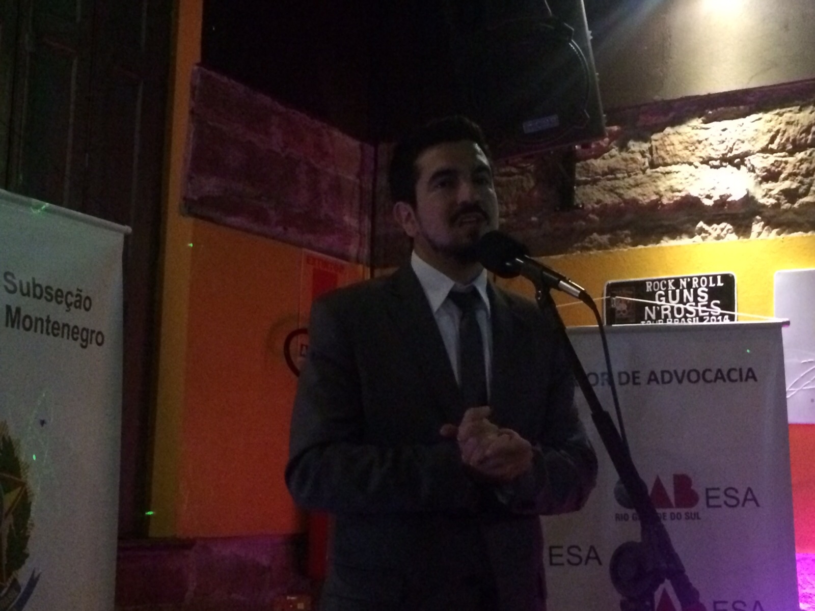 30_19853_564df66f16f7b