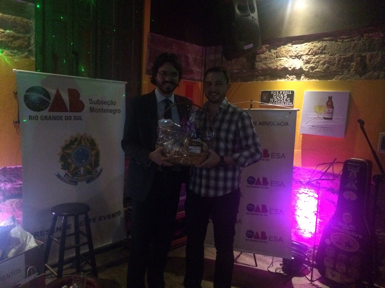 30_19853_564df694b9bd3