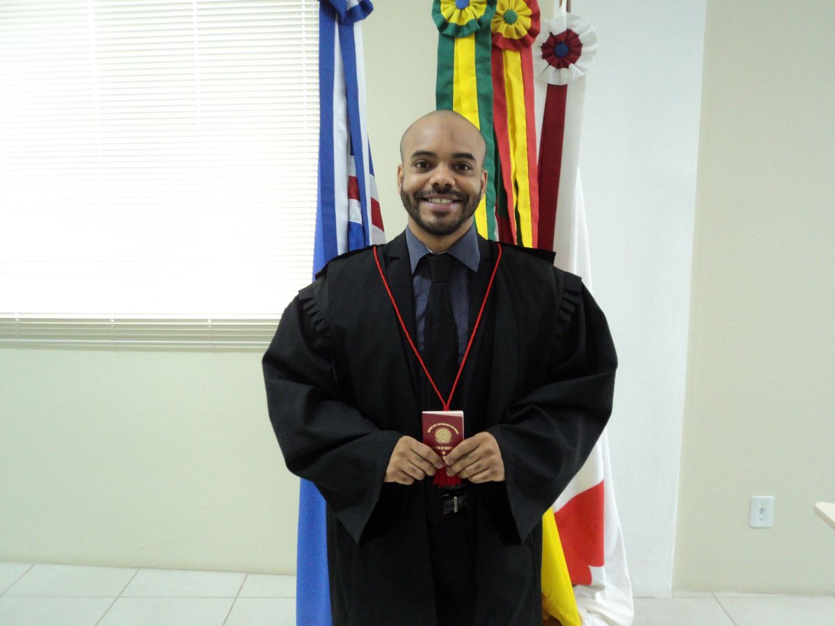 30_27707_5b36657cd2647