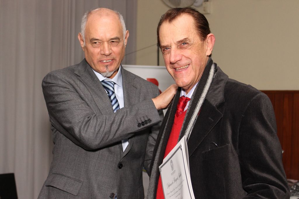 30_28083_5b77207924d92