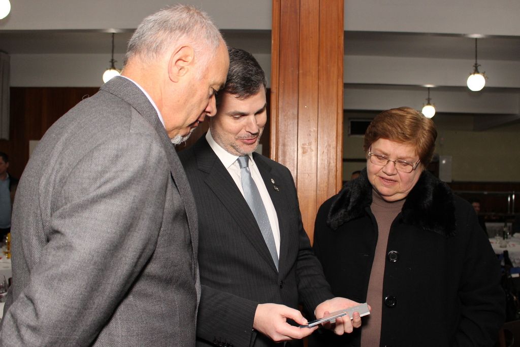 30_28083_5b77207bcef2a