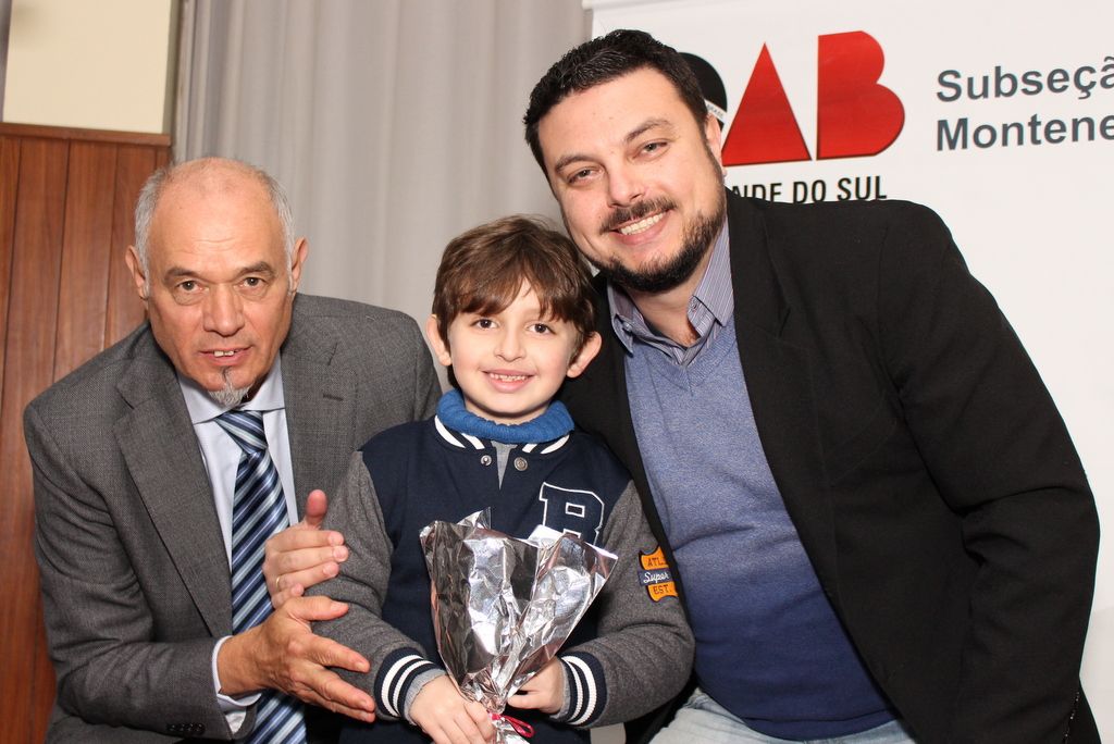 30_28083_5b77208cb56e9