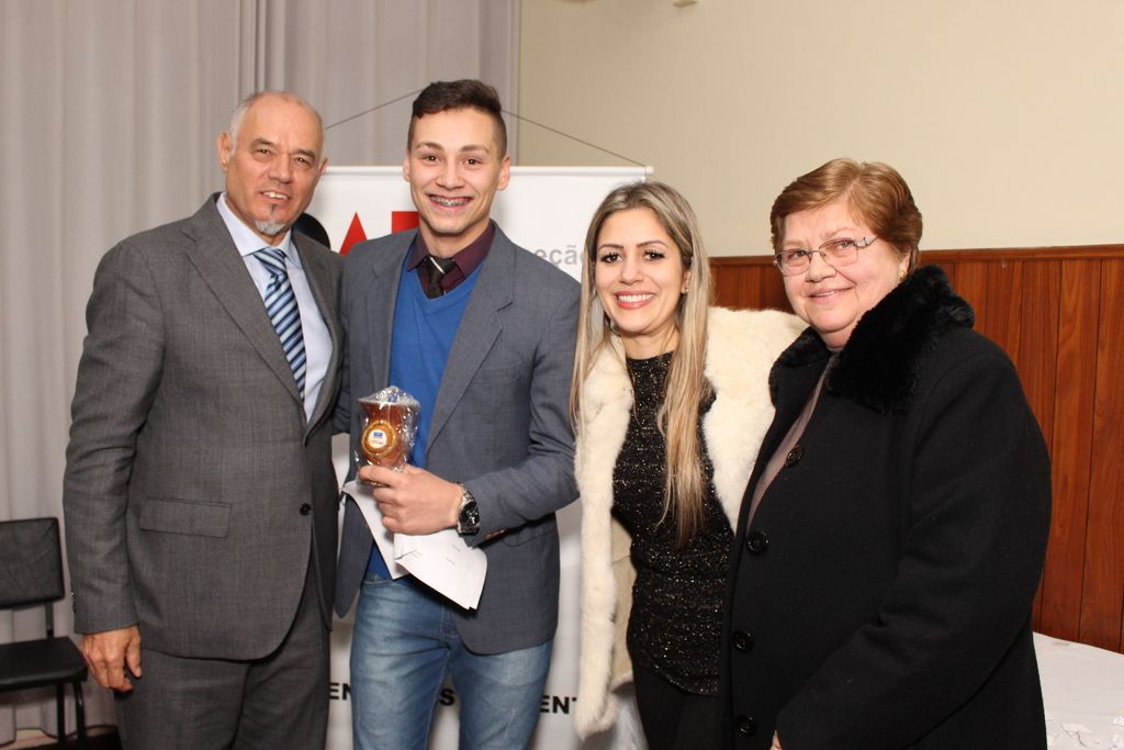 30_28083_5b77208d470e7