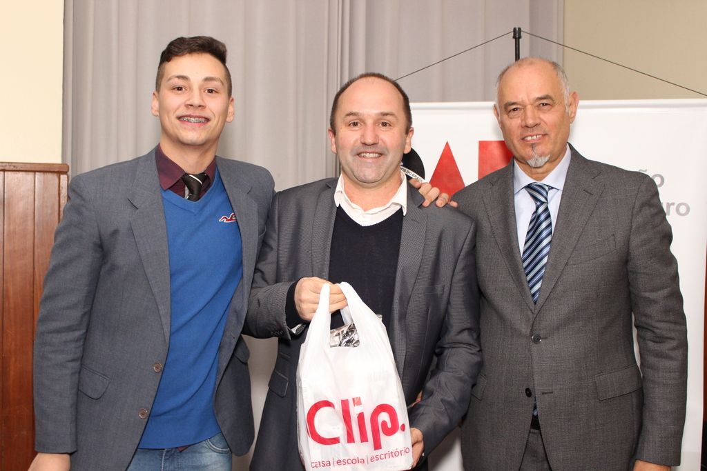 30_28083_5b77208f38328