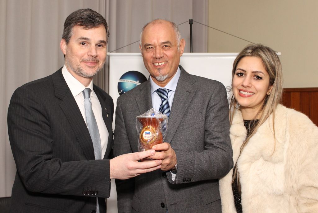 30_28083_5b772091f1025