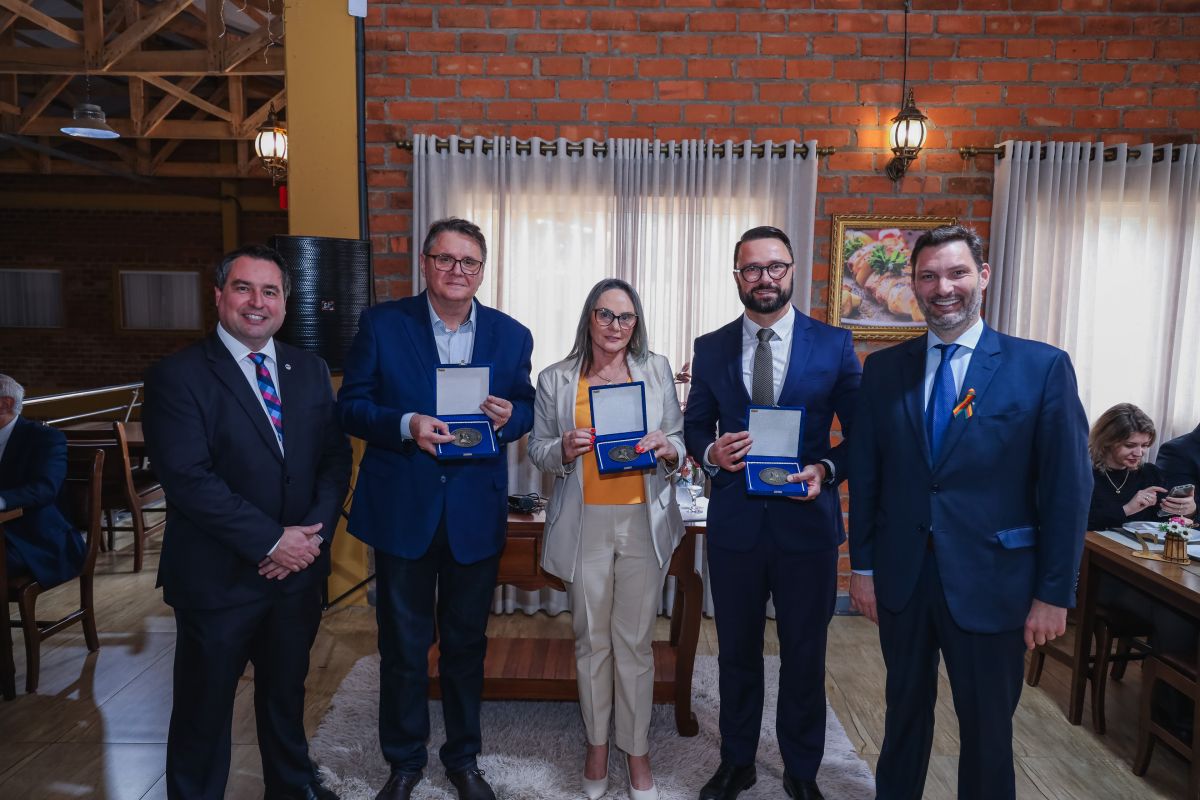 30_64308_66ce5551c0333