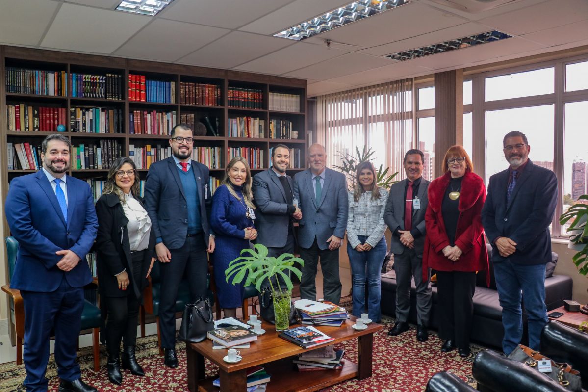 30_65247_689168f3f0b78