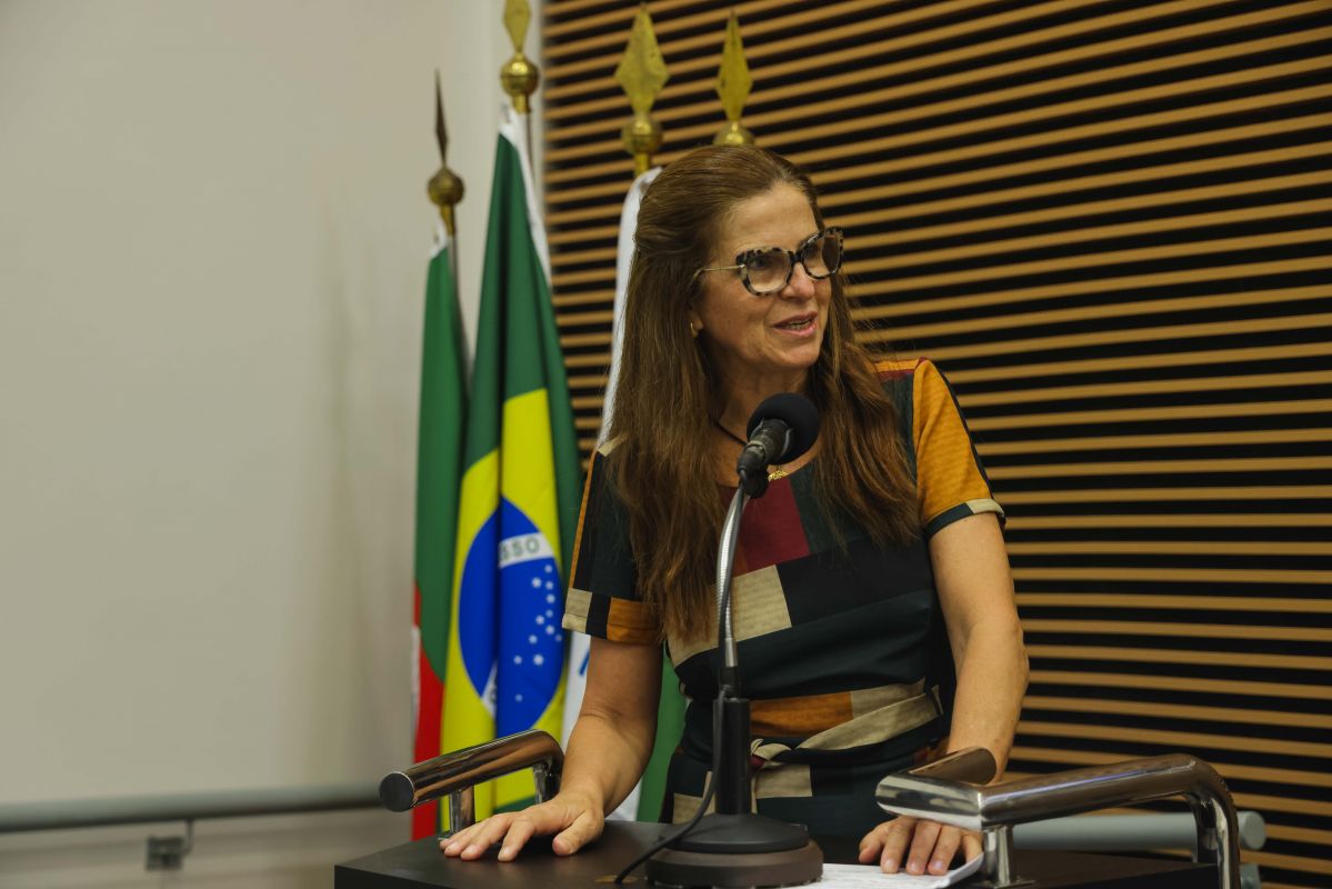 30_65819_6945c1dd49d61