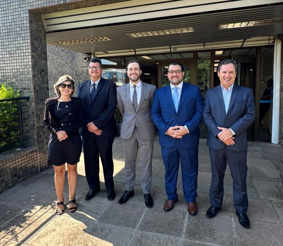 30_65986_69b76b5828356